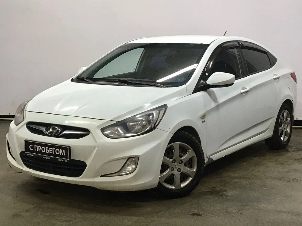 Hyundai Solaris Image 1