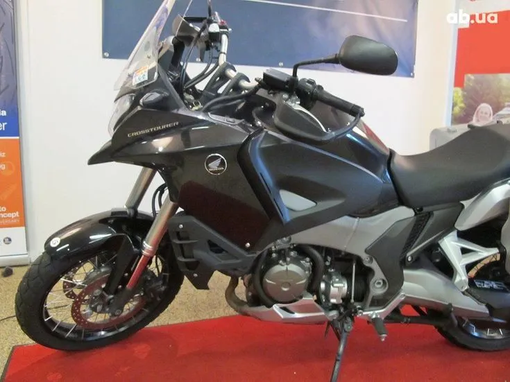 Honda VFR Image 1